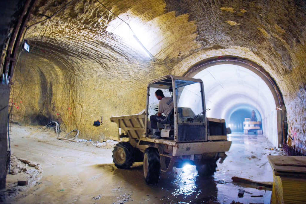 <strong>photo</strong>: Keeping the site clean and free from debris is an ongoing operation in all Bonnici Brothers’ excavations, so as to adhere to their strict health & safety protocol as well as enhance operational efficiency.